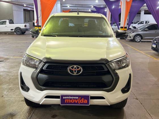 TOYOTA HILUX 2.8 D-4D TURBO DIESEL CD SR 4X4 AUTOMÁTICO TOYOTA HILUX 2.8 D-4D TURBO DIESEL CD SR 4X4 AUTOMÁTICO